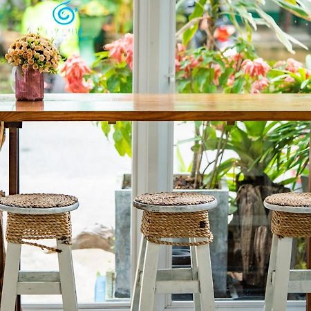 Meow Cafe & Hotel Patong Luaran gambar