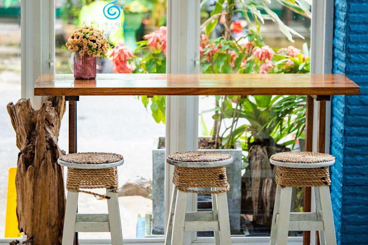 Meow Cafe & Hotel Patong Luaran gambar