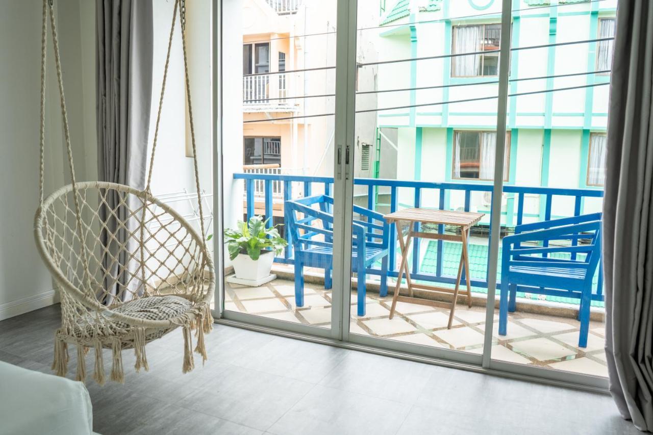 Meow Cafe & Hotel Patong Luaran gambar